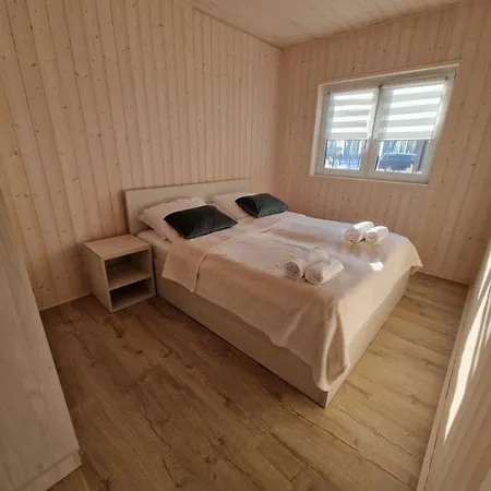 Forrestia - Osada Turystyczna Resort *